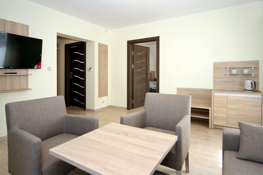 Holiapart Willa Stenga - Przy Lesie, Taras, Plac Zabaw, Grill クリニツァ・モルスカ エクステリア 写真